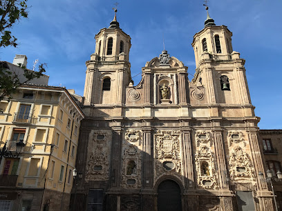 Iglesia de San Cayetano y Capilla de Santa Isabel