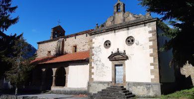Iglesia de Santa María de Tañes / Tanes