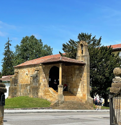 Dolmen y capilla de la Santa Cruz