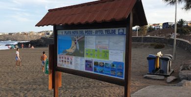 Playa Hoya Del Pozo - Bandera Azul