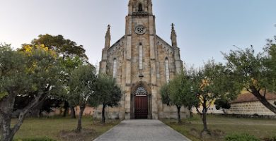 Igrexa de Santo André de Lourizán