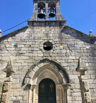 Igrexa de Santiago de Bembrive (iglesia romanica)
